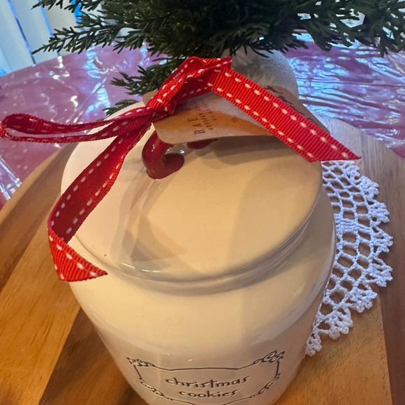 Rae Dunn Christmas Cookies Jar - White and Red - Picture 4 of 6